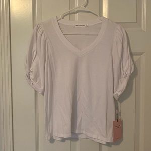 NWT. Avec Les Filles White 3/4 Length Shirt